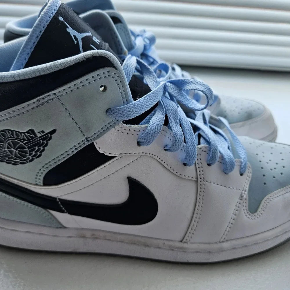 Air Jordan Ones Men's Size 11 - Picture 8 of 8
